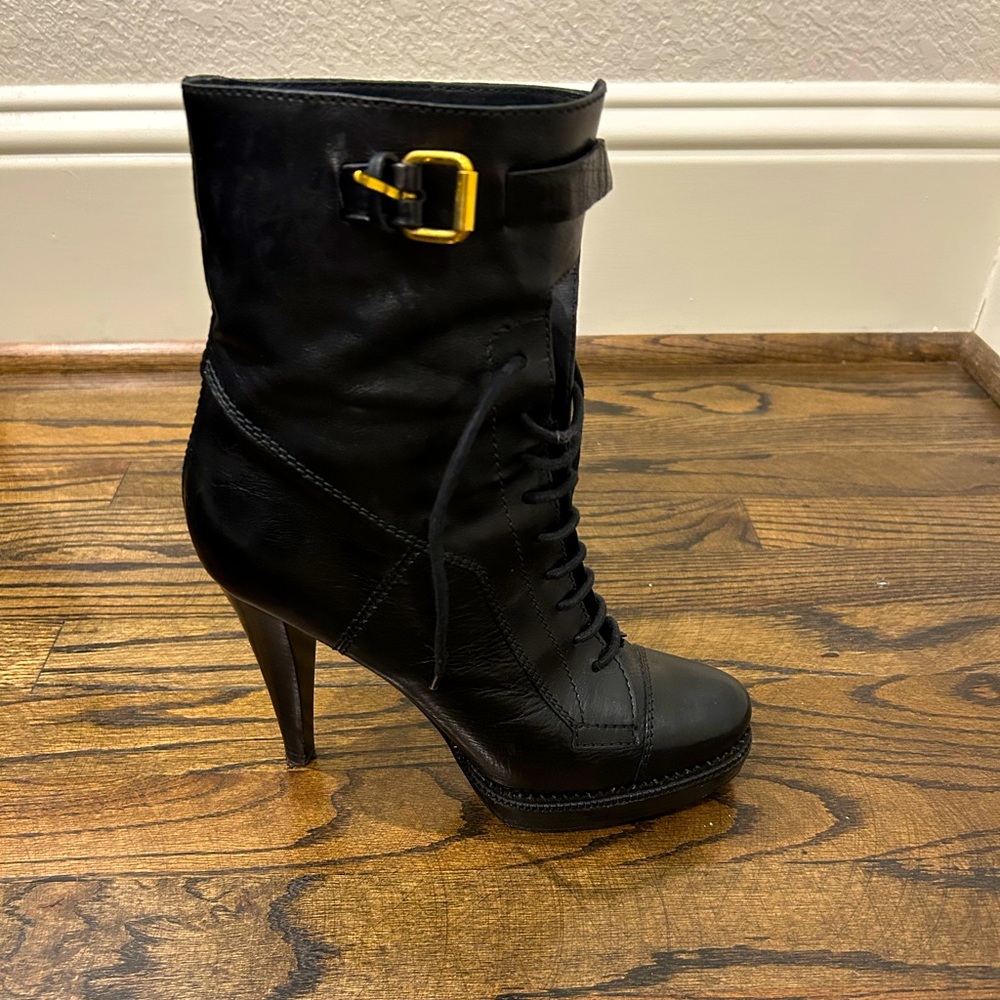Burberry boots